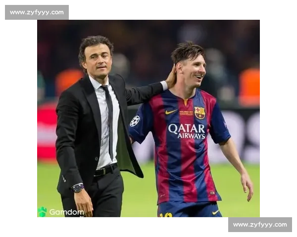 温情重逢！梅西通道内拥抱恩里克 巴黎老友跨越胜负的足坛情谊