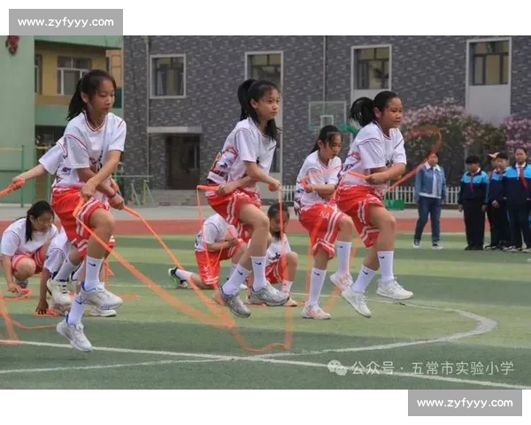 12 岁少女 30 秒跳绳 185 次跃居世界第五：绳尖上的青春修炼